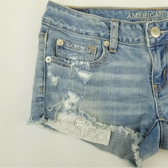 American Eagle 2 Stretch Distressed Raw Hem Lace Pocket Blue Women's Shorts - Picture 6 of 11